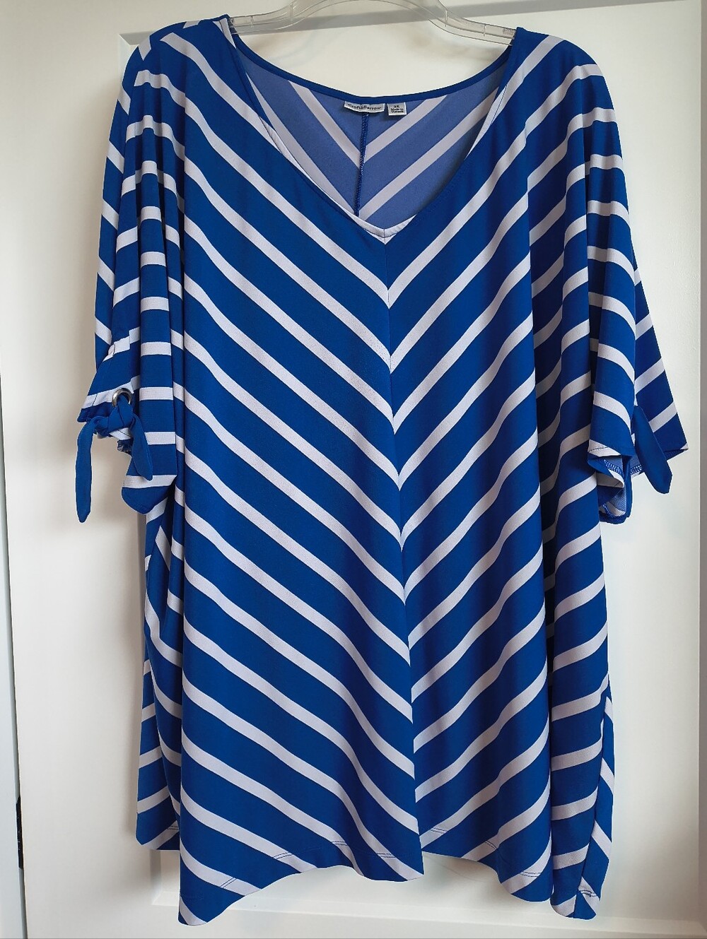Croft & Barrow V Neck Dolman Sleeve Blouse Blue White Striped Oversized Flowy